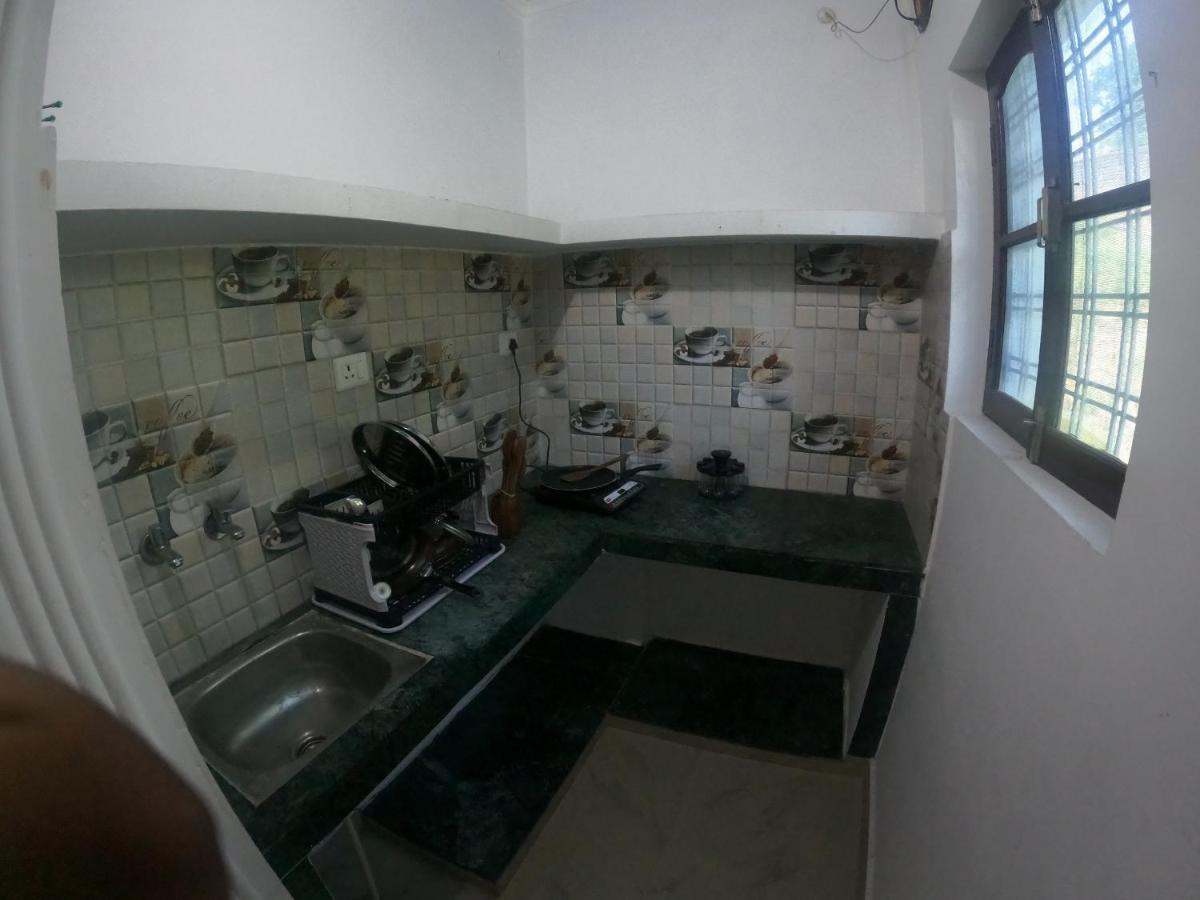 Hobbit House Hostel Rishīkesh Zewnętrze zdjęcie