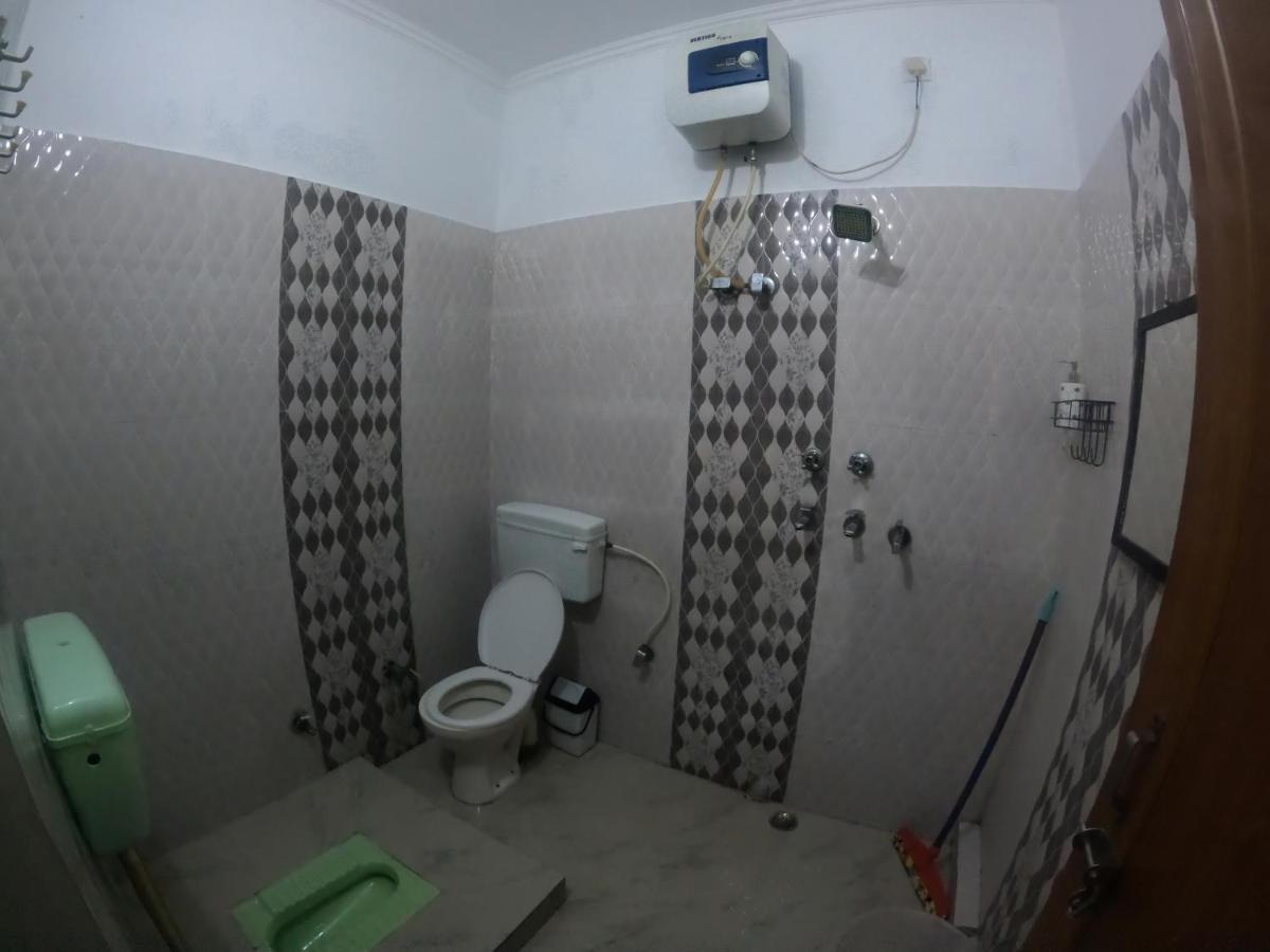 Hobbit House Hostel Rishīkesh Zewnętrze zdjęcie