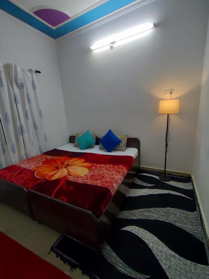 Hobbit House Hostel Rishīkesh Zewnętrze zdjęcie