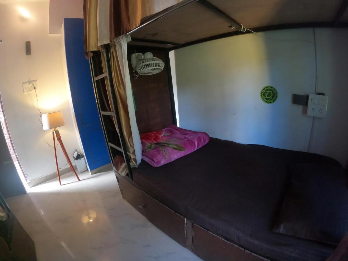 Hobbit House Hostel Rishīkesh Zewnętrze zdjęcie