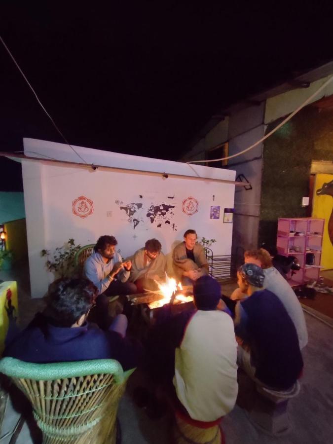Hobbit House Hostel Rishīkesh Zewnętrze zdjęcie